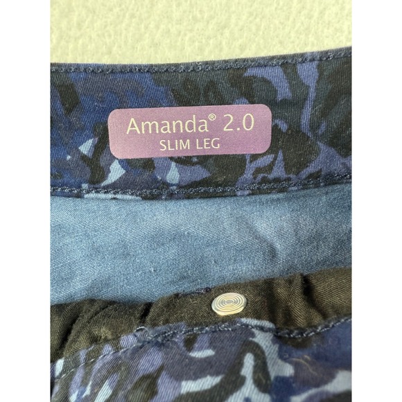 Gloria Vanderbilt Amanda 2.0 Slim Leg Women's Jeans Blue Floral Print Size 18 - Picture 6 of 9